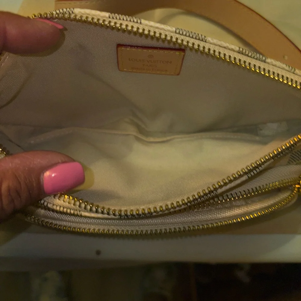 White and grey saddlebag - Picture 2 of 5
